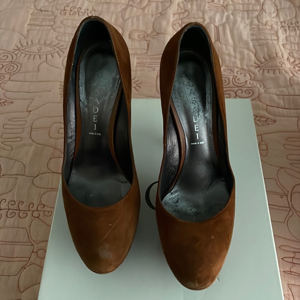 Casadei pumps